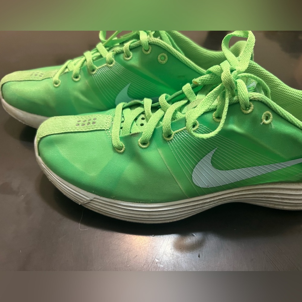 Nike lunarlon like green size 7.5